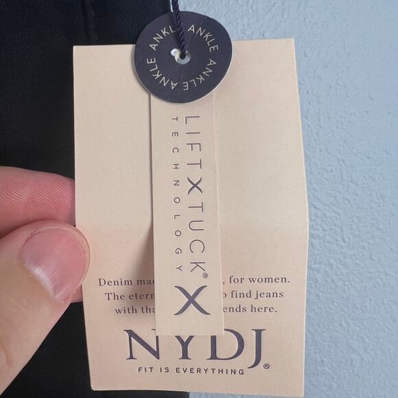 NYDJ‎ Women’s 12 Piper Ankle Straight Leg Jeans Lift x Tuck Classic Preppy Chic - Picture 7 of 15